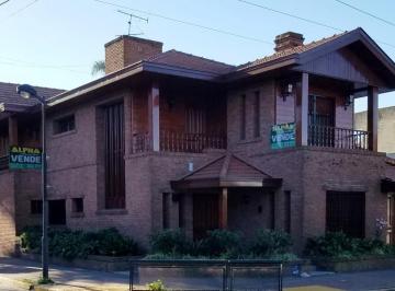 Casa de 6 ambientes, Berazategui · Chalet de 6 Ambientes en Venta | Berazategui Centro