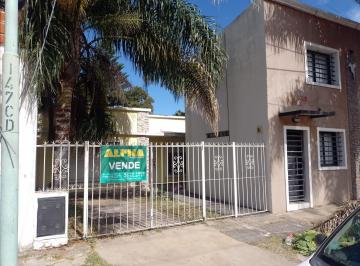 Casa de 5 ambientes, Berazategui · Casa de 3 Amb + un Departamento de 2 Amb en Venta