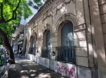 Casa de 8 ambientes, Bahía Blanca · Sarmiento 151 - Propiedad en Venta Para Uso Profesional!