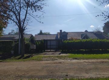 Quinta vacacional · 100m² · 4 Ambientes · Casa Quinta en Venta en Barrio Parque Sakura, Exaltación de La Cruz, G. B. a. Zona Norte
