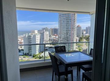 Foto1 · Apartamento en Playa Brava de Dos Dorm. Disponible Para Alquiler por Temporada.