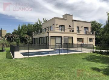 Casa · 236m² · 6 Ambientes · 2 Cocheras · Venta Casa con 4 Dorm. y Pileta en Barrio Cerrado Los Puentes. Apto Crédito Hipotecario.