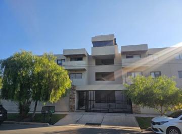 Frente edificio · Departamento a La Venta en El Challao