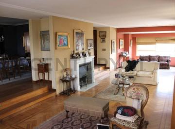 Departamento · 246m² · 6 Ambientes · 1 Cochera · Venta de Departamento 6 Ambientes 3 Dorm. en Belgrano R, Capital Federal