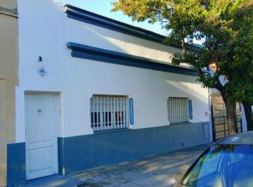 Casa · 90m² · 4 Ambientes · Casa en Alquiler