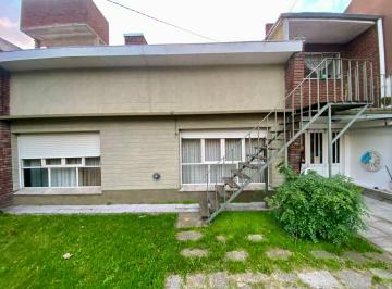 Casa de 4 ambientes, Mar del Plata · Latorre Prop. Vende Chalet + Depto S/ Av Jara