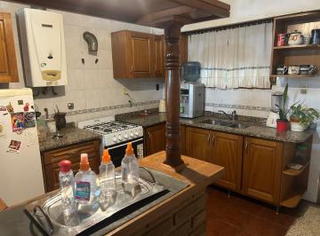 Casa de 4 ambientes, Berisso · Casa en Venta 2 Dorm. con Patio