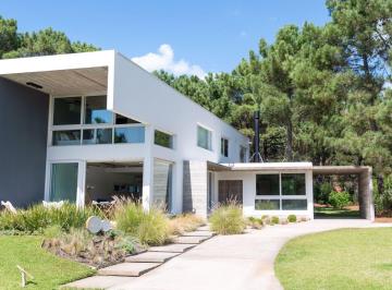 Casa de 4 ambientes, Costa del Este · Casa + Lote en Venta en Costa del Este