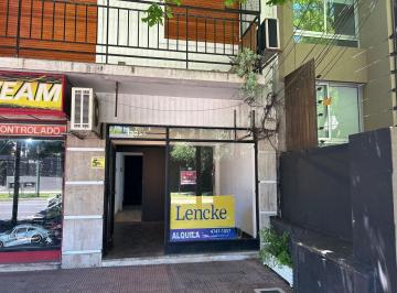 Local comercial · 72m² · 2 Ambientes · En Alquiler, Martinez, Muy Buen Local con Subsuelo Sobre Avda Libertador