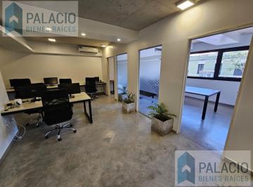 Oficina comercial · 100m² · 3 Ambientes · Oficina en Av Jujuy 2100 Primer Piso