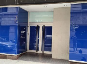 Local comercial · 396m² · 3 Ambientes · Local en Excelente Ubicación - Microcentro
