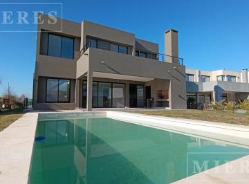 Casa · 205m² · 5 Ambientes · 2 Cocheras · Casa en Venta Barrio Acacias Puertos