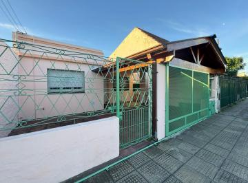 Casa · 130m² · 3 Ambientes · 1 Cochera · Casa 3 Ambientes - Merlo Norte