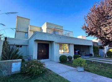 Casa de 3 ambientes, Luján de Cuyo · Barrio Privado El Marquesado