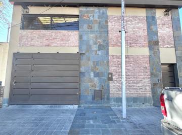 Bodega-Galpón de 5 ambientes, Dorrego · Galpón en Venta