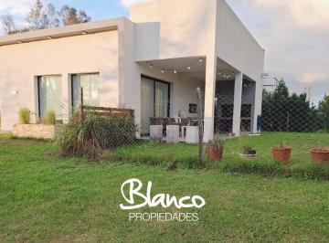Casa · 150m² · 4 Ambientes · 1 Cochera · Casa en Alquiler en Pilar del Este, Pilar, G. B. a. Zona Norte