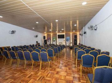 Local comercial · 202m² · Venta Salón Deposito en La Comercial, Inversión.