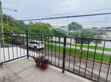 Casa de 8 ambientes, Córdoba · Venta B° Santa Clara de Asís Casa con 3 Dorm. de 277 m².