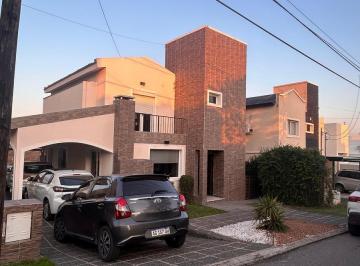 Casa · 290m² · Casa en Venta La Estanzuela I
