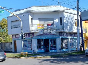 Local comercial de 3 ambientes, Merlo · Venta de 2 Locales y Departamento en Merlo Centro