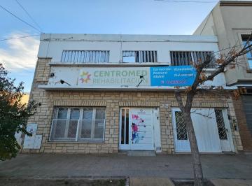 Local comercial · 258m² · 8 Ambientes · 1 Cochera · Consultorios + Vivienda