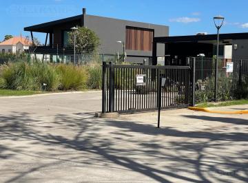 Terreno · 520m² · Excelente Lote Central en Venta en Barrio Cerrado El Candil