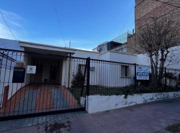 Foto · Casa de 4 Dorm. en Venta en Barrio Alto Alberdi a Media Cuadra del Shopping