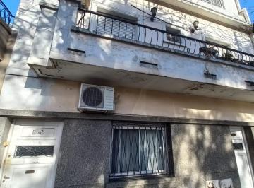 PH de 6 ambientes, Villa Pueyrredón · PH 2 Dtos. de 3 Amb. C/uno - Ideal 2 Familias