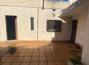 Casa · 140m² · 3 Ambientes · Casa a La Venta con Local en San Miguel en Barrio Manuelita