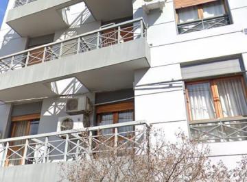 Departamento · 70m² · 3 Ambientes · Departamento en Venta Alberdi, 2 Dorm. Balcón Frente!