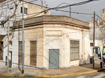 Depósito · 200m² · 2 Ambientes · PH Local con Galpón en La Boca