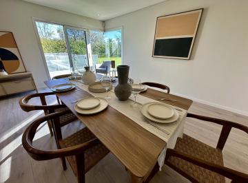 Casa · 220m² · 5 Ambientes · 1 Cochera · Casa en Venta, Miraflores (Funes Hills) - 3 Dorm. Planta Baja