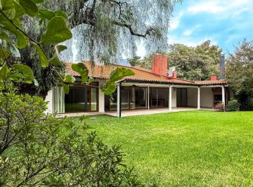 Casa · 360m² · 8 Ambientes · 3 Cocheras · Casa en Alquiler, 2 Plantas, con Jardín y Pileta - Acassuso, San Isidro