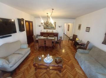Departamento · 88m² · 3 Ambientes · 1 Cochera · Departamento en Venta 3 Amb Dep Al Frente, Balcon Luminoso Apto Profesional