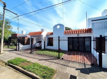 Casa de 3 ambientes, Córdoba · Casa 3 Dorm. Bº Residencial Velez Sarsfield.