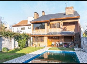 Casa · 383m² · 6 Ambientes · 1 Cochera · Casa en Venta en Martínez, San Isidro, G. B. a. Zona Norte