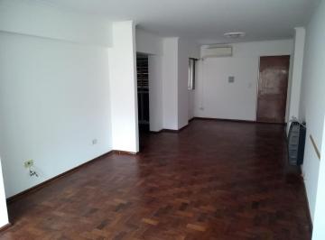 Departamento de 7 ambientes, Córdoba · Alquilo Depto de 2 Dormit, C/ 2 Patios. Calle Avellaneda a 2 Cdra. de Av Colon