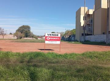 Terreno · 300m² · 2 Terrenos Baldíos con Todos Los Servicios