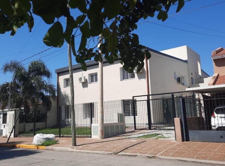 Departamento · 80m² · 5 Ambientes · 1 Cochera