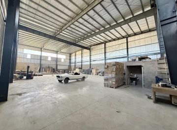 Bodega-Galpón · 735m² · Galpón de 735 m² en Alquiler - Benavidez