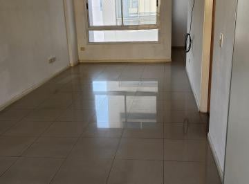 Departamento en Alquiler de 1 ambiente Caballito Sur · Hermoso y Amplio Monoambiente Divisible en Excelente Zona