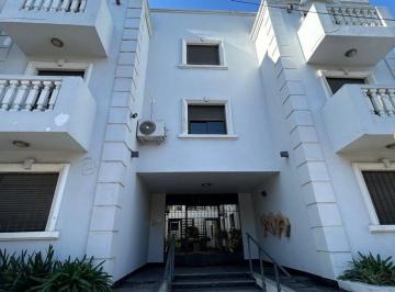 Departamento · 63m² · 3 Ambientes · Venta Departamento 2 Dorm Gral Paz Cordoba