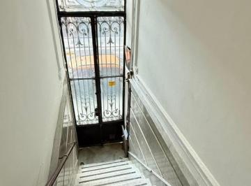 PH · 110m² · 5 Ambientes · PH en Alquiler con Entrada Independiente – Ideal Oficinas