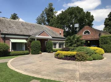 Casa de 5 ambientes, Hurlingham · Casa 6 Ambientes con Piscina – Hurlingham