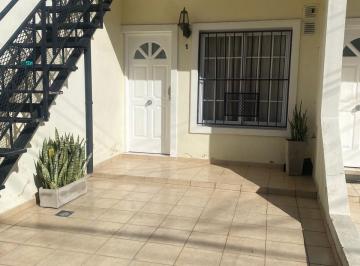 Departamento de 3 ambientes, La Matanza · Departamento Al Frente en Planta Baja con Cochera y Patio