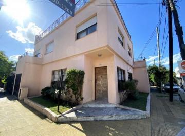 Casa de 8 ambientes, Morón · Casa Castelar Norte - Arredondo 2200