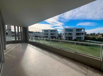 Casa · 58m² · 3 Ambientes · 1 Cochera · Departamento en Venta en Pilará