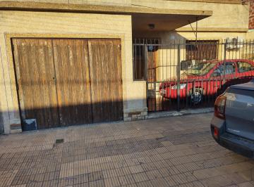 Casa · 137m² · 5 Ambientes · 2 Cocheras · Venta Casa Ideal 2 Flias Villa Ballester