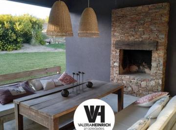 Casa · 140m² · 3 Ambientes · 1 Cochera · Venta Casa Costa Esmeralda Ecuestre Fondo Libre 2 Dorm