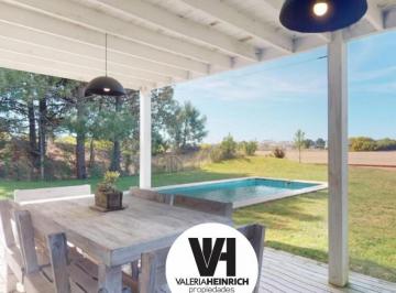 Casa · 170m² · 4 Ambientes · Venta Casa en Costa Esmeralda Ecuestre Cancha de Polo